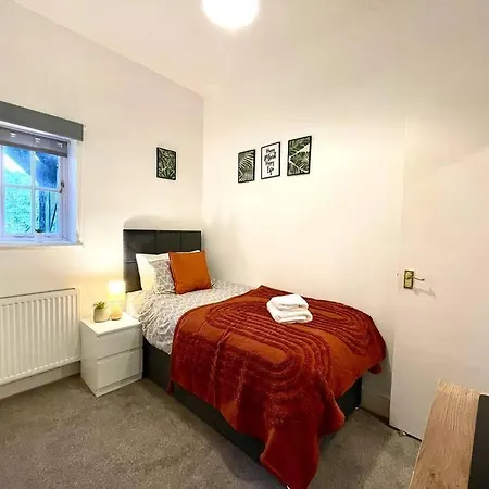 3 Bedroom Victorian In With Parking Appartement Seascale