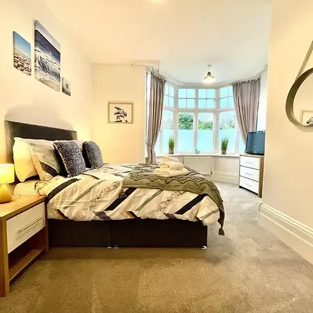 3 Bedroom Victorian In With Parking * Seascale