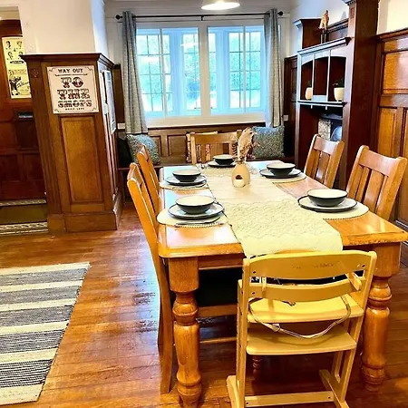 Appartement 3 Bedroom Victorian In With Parking